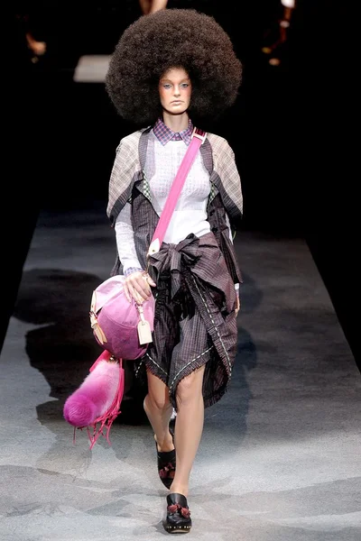 Look 1